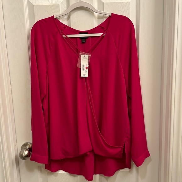 Women’s blouse - Picture 1 of 3